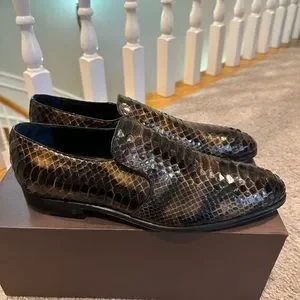 LV men’s snake skin dress shoes. Never worn !! Super fashionable. 100% real NEW LOUIS VUITTON Exotic Python Snakeskin Loafer Driver Mens  main image 3